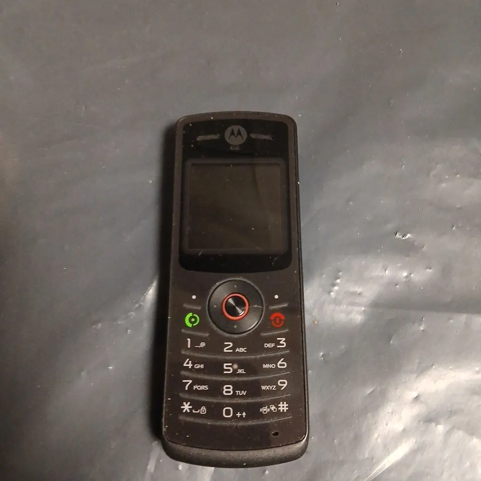 MOTOROLA W175 MOBILE PHONE