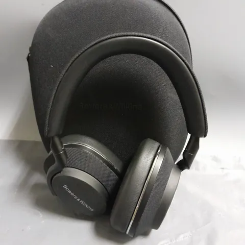 BOWERS & WILKINS HEADPHONES WITH CASE 