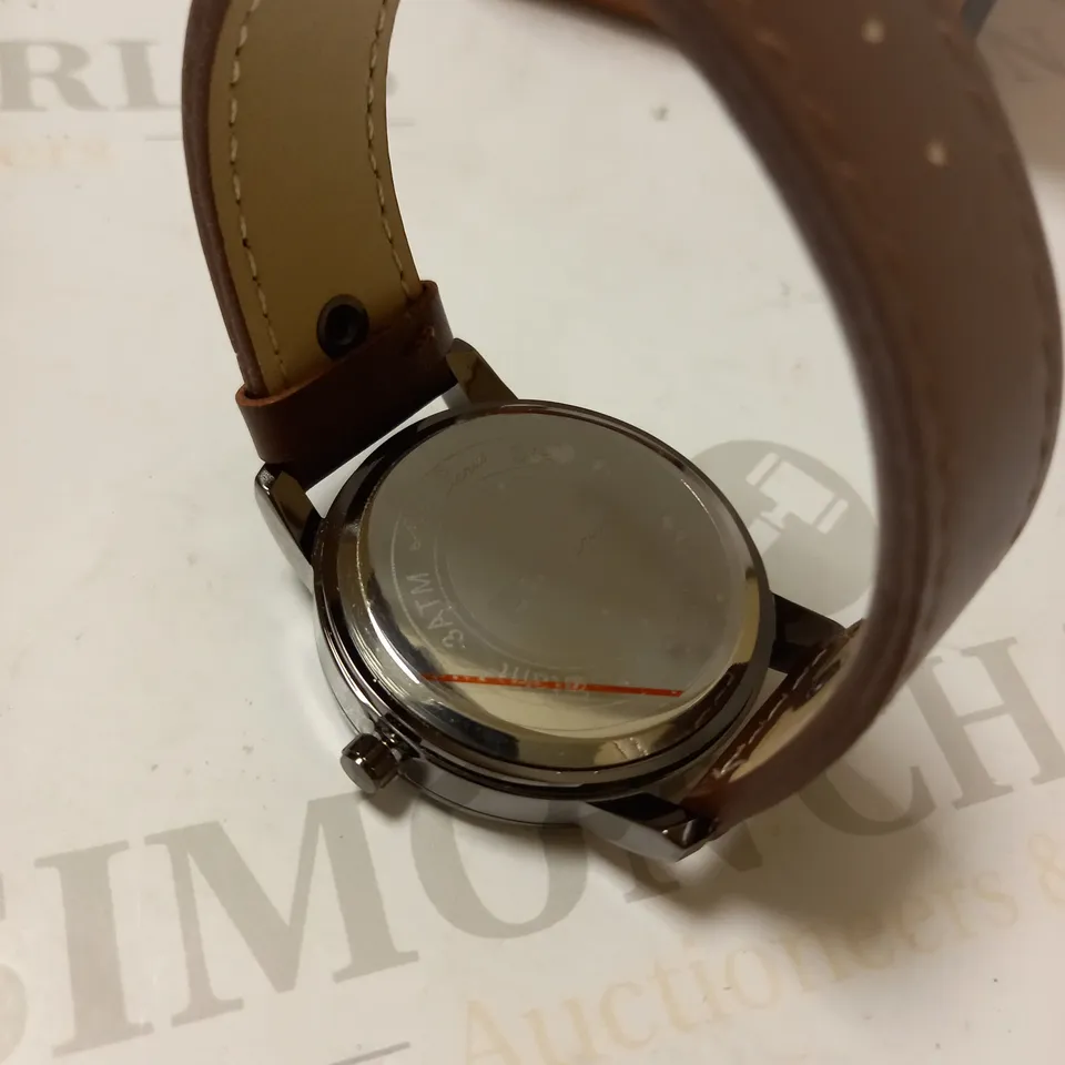 LA BANUS LEATHER STRAP WRISTWATCH  RRP £500