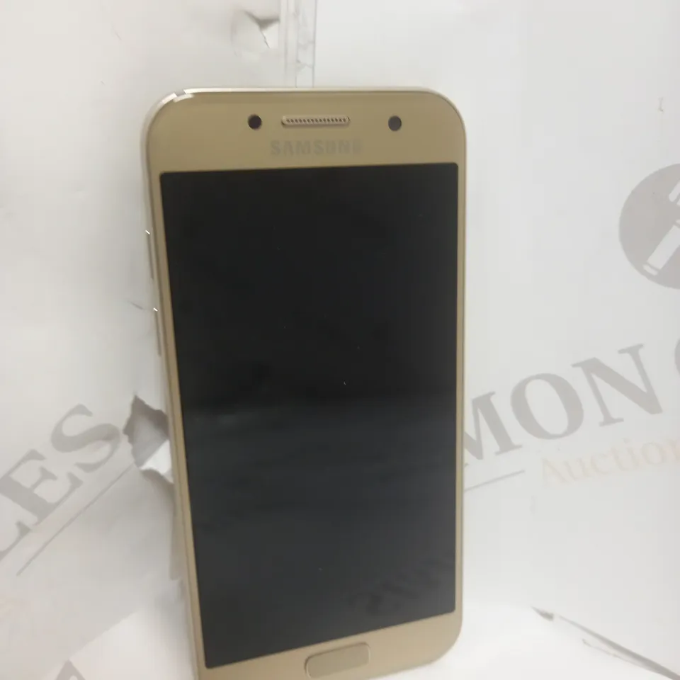 SAMSUNG GALAXY A3 SMARTPHONE