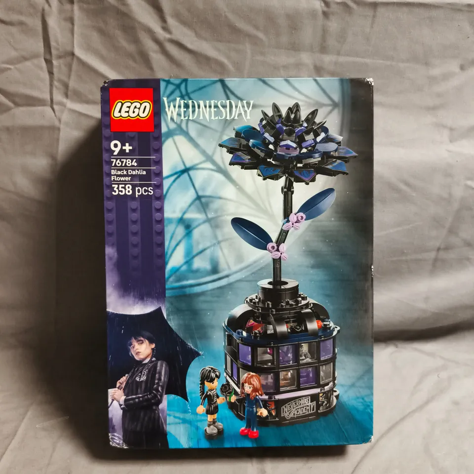LEGO WEDNESDAY BLACK DAHLIA FLOWER 76784