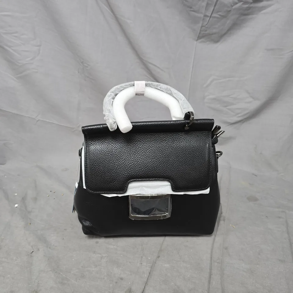 BLACK TEXTURED LEATHER HANDBAG WITH TOP HANDLE