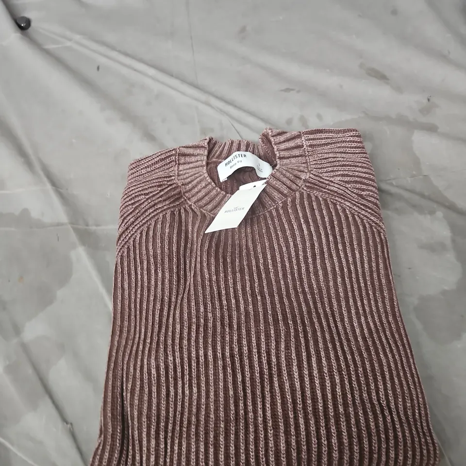 HOLLISTER BOXY FIT SWEATER – WOMEN'S KNIT, SIZE S