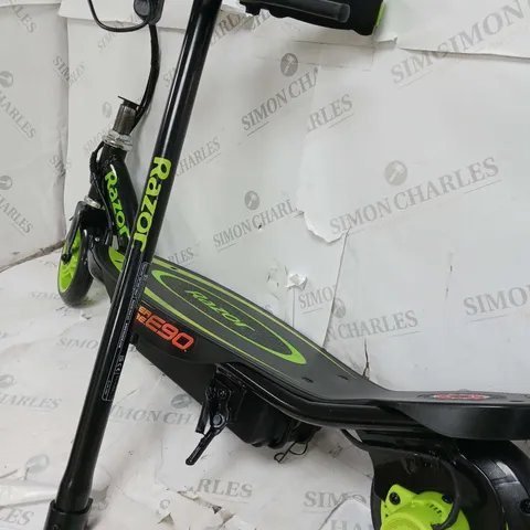 RAZOR POWERCORE E90 SCOOTER GREEN