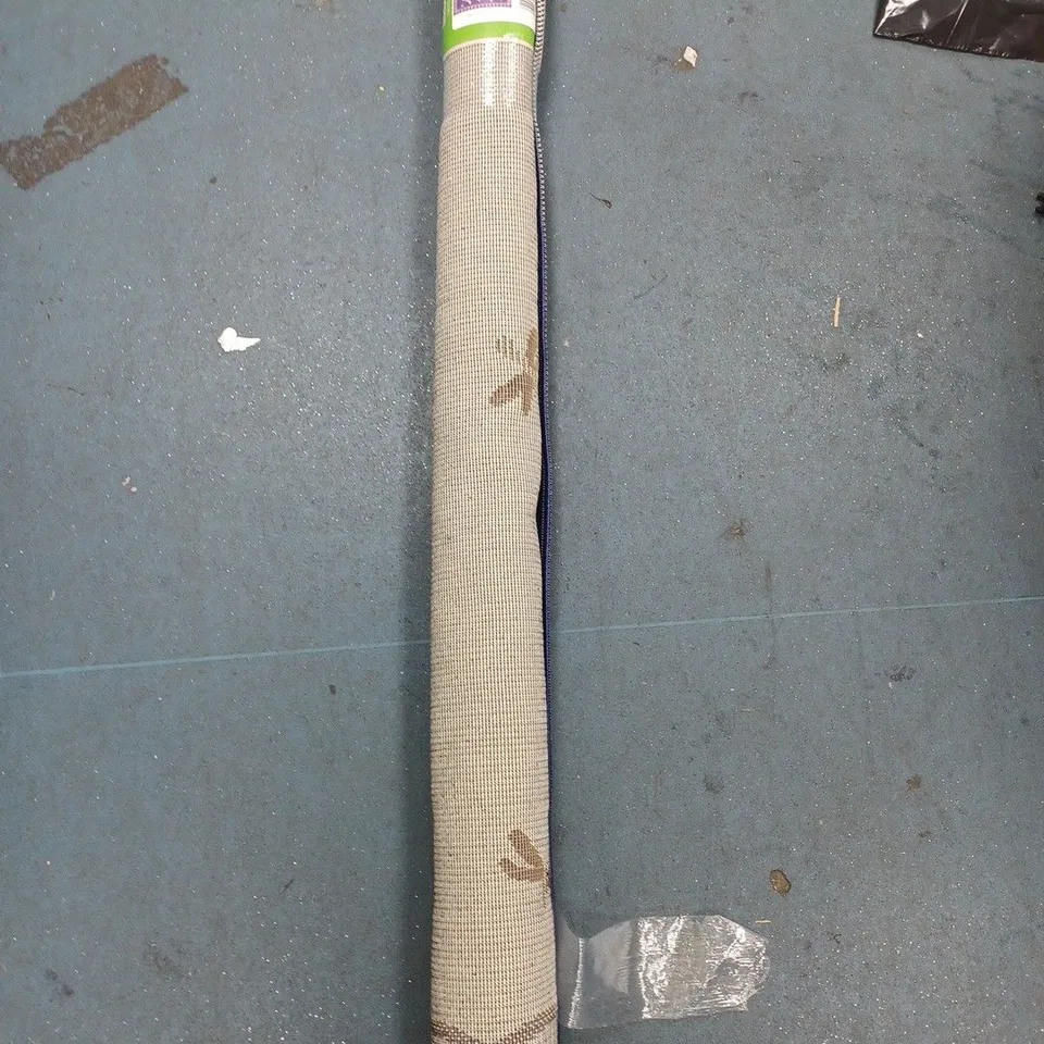 DRAGON FLY DESIGN OUTDOOR/INDOOR RUG - SIZE UNSPECIFIED - COLLECTION ONLY 