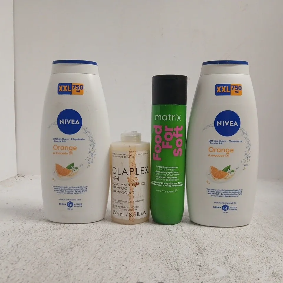 APPROXIMATELY 15 ASSORTED COSMETIC ITEMS INCLUDING VARIOUS MAKES AND BRANDS - COLLECTION ONLY