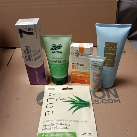 APPROXIMATEY 20 ASSORTED HEALTH AND BEAUTY PRODUCTS TO INCLUDE - WET N WILD TINTED HYDRATOR - FERNE MCCANN SHAMPOO AND BOOTS CUCUMBER FACIAL SCRUB