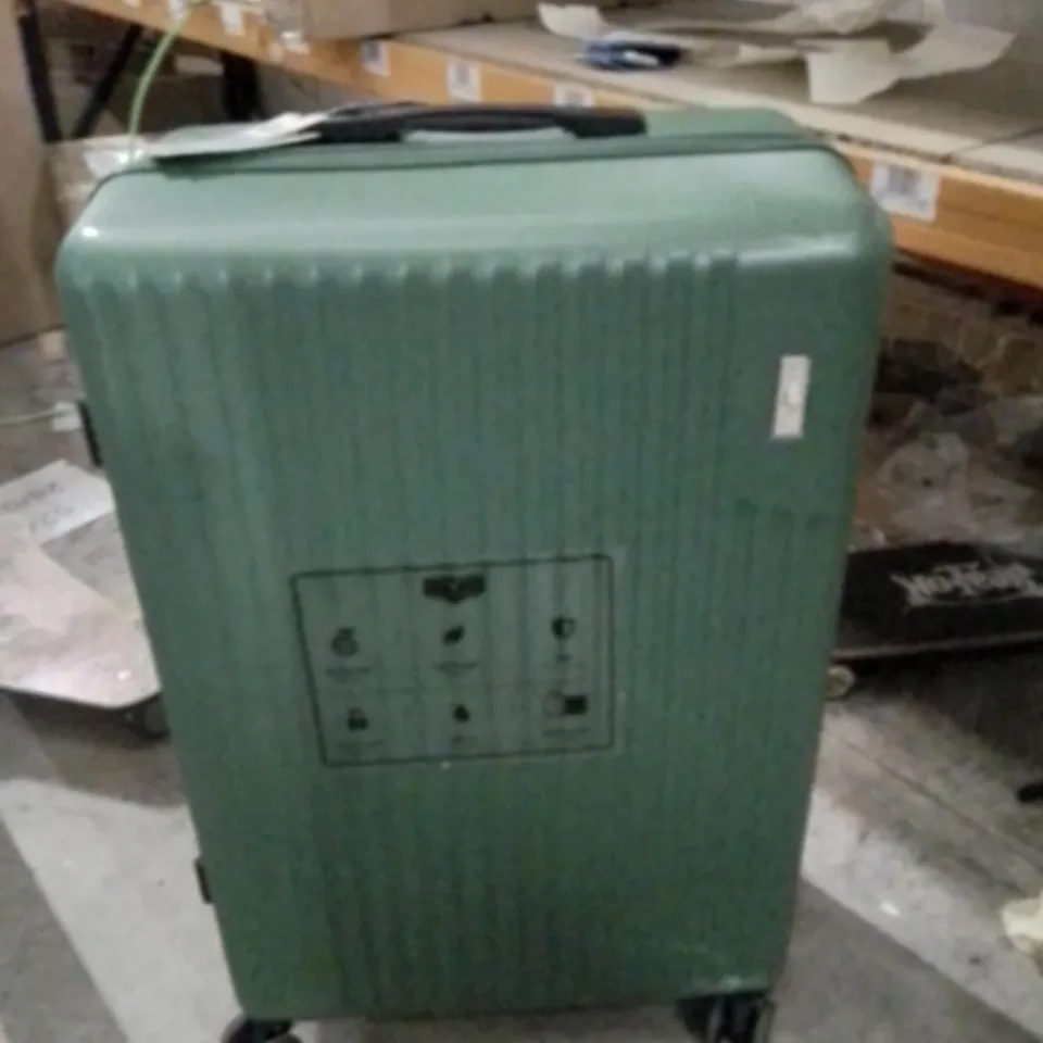 LUGG VACAY TRAVEL SUITCASE GREEN