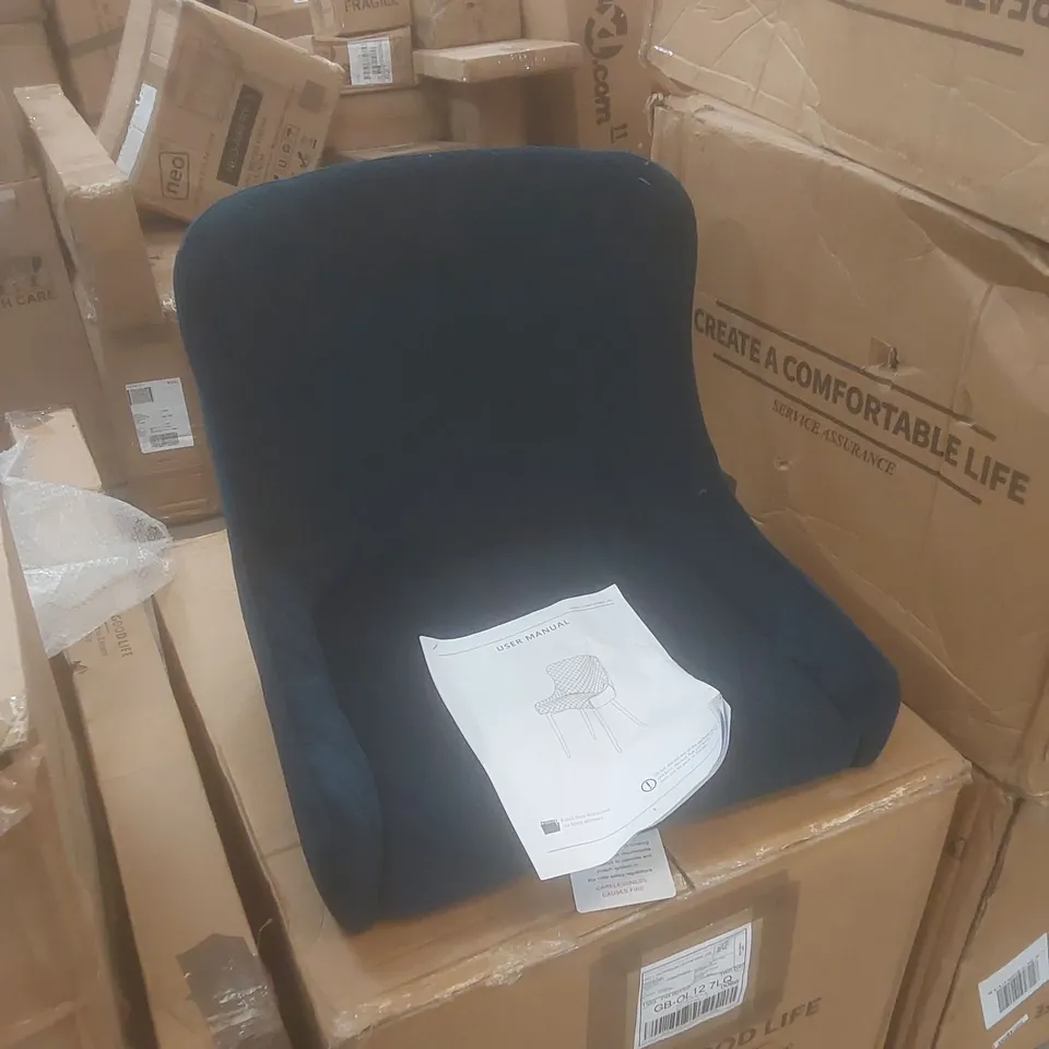 BOXED SET OF 2 DESIGNER BLUE NAVY VELVET UPHOLSTERED DINING CHAIRS 