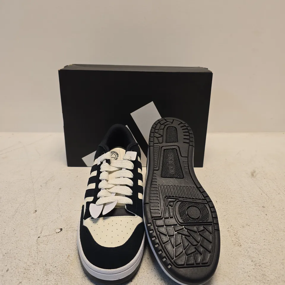 ADIDAS RAPID COURT LOW SNEAKERS – BLACK/WHITE, UK 10.5 (US 11) – BOXED