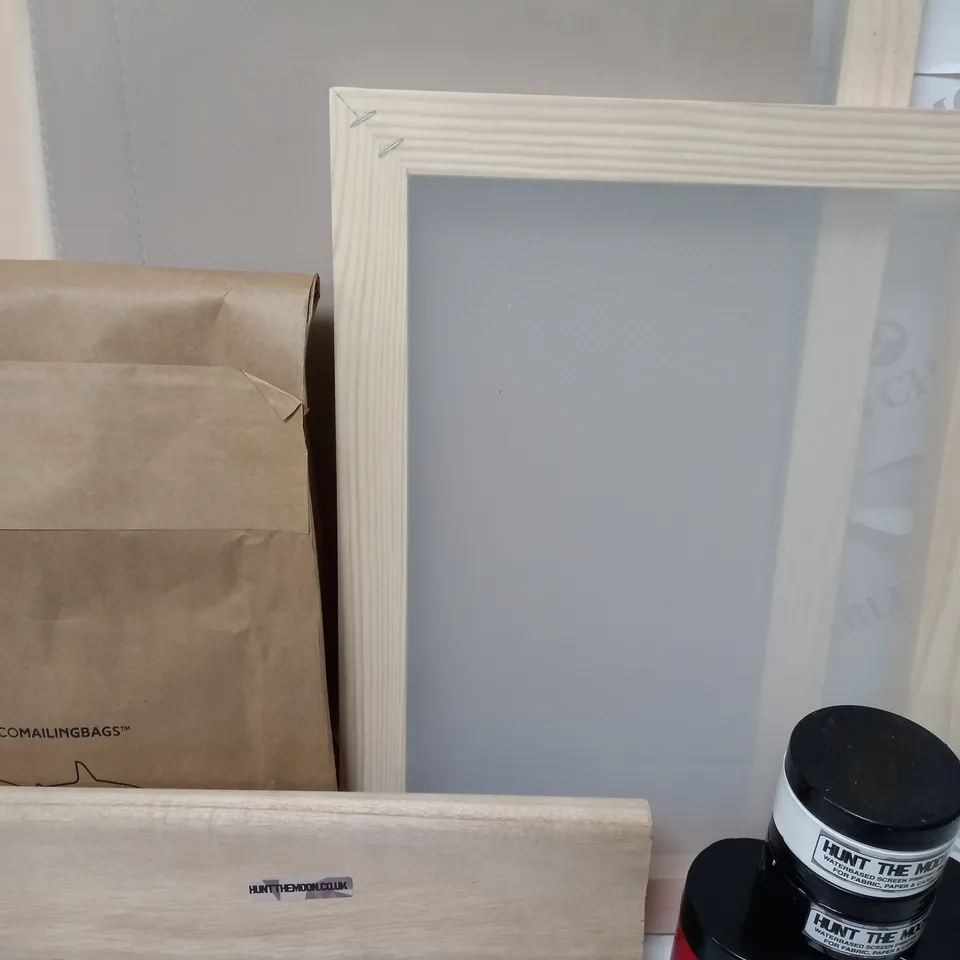 HUNT THE MOON SCREEN PRINTING KIT 