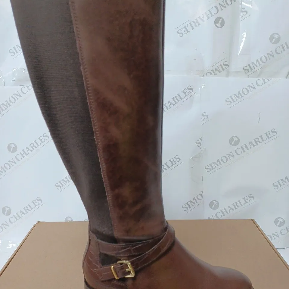 BOXED PAIR OF DUNE LONDON TILDINGS BOOTS BROWN LEATHER SIZE 4