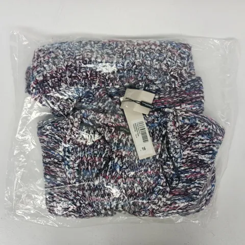 BAGGED ROMAN V-NECK TAPE YARN IN MULTI SIZE 16