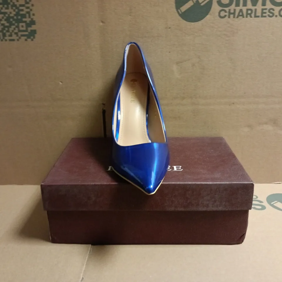BOXED PAIR OF BIG TREE POINTED TOE STILETTO HEELS IN OCEAN BLUE SIZE EU 40