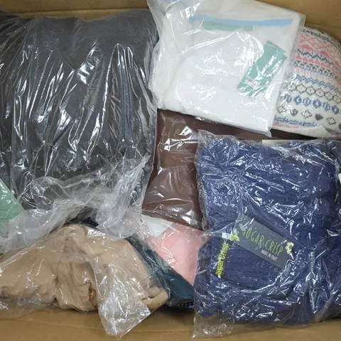 APPROXIMATELY 30 ASSORTED CLOTHING ITEMS IN VARIOUS SIZES, STYLES & COLOURS TO INCLUDE BRANDS SUCH AS LA MAREY, ANAMOR, LA MAREY, SUGAR CRISP, ETC - COLLECTION ONLY