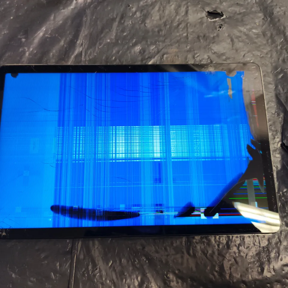 LENOVO TABLET – WHITE & SILVER WITH DOLBY ATMOS BRANDING