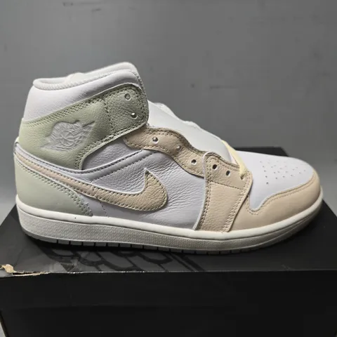 BOXED NIKE AIR JORDANS 1 MID SE SNEAKERS - UK 7