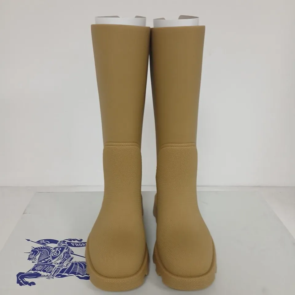 BURBERRY RUBBER KNEE-HIGH BOOTS – TAN, UK 5 (EU 38)