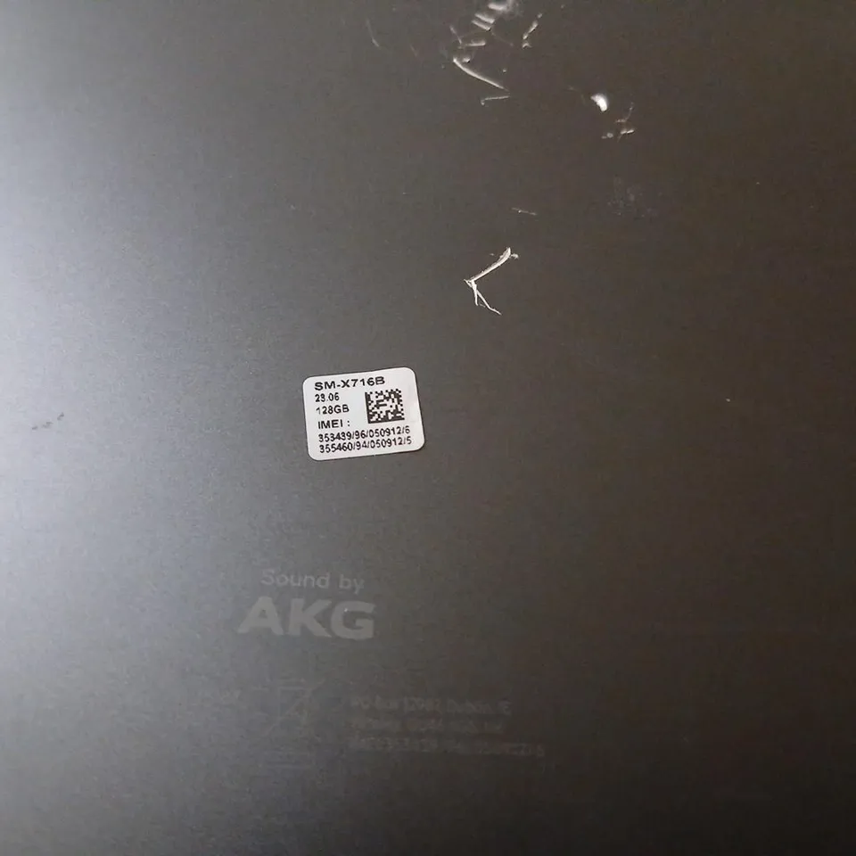 SAMSUNG GALAXY TABLET 128GB – BLACK, AKG SOUND SMX716B