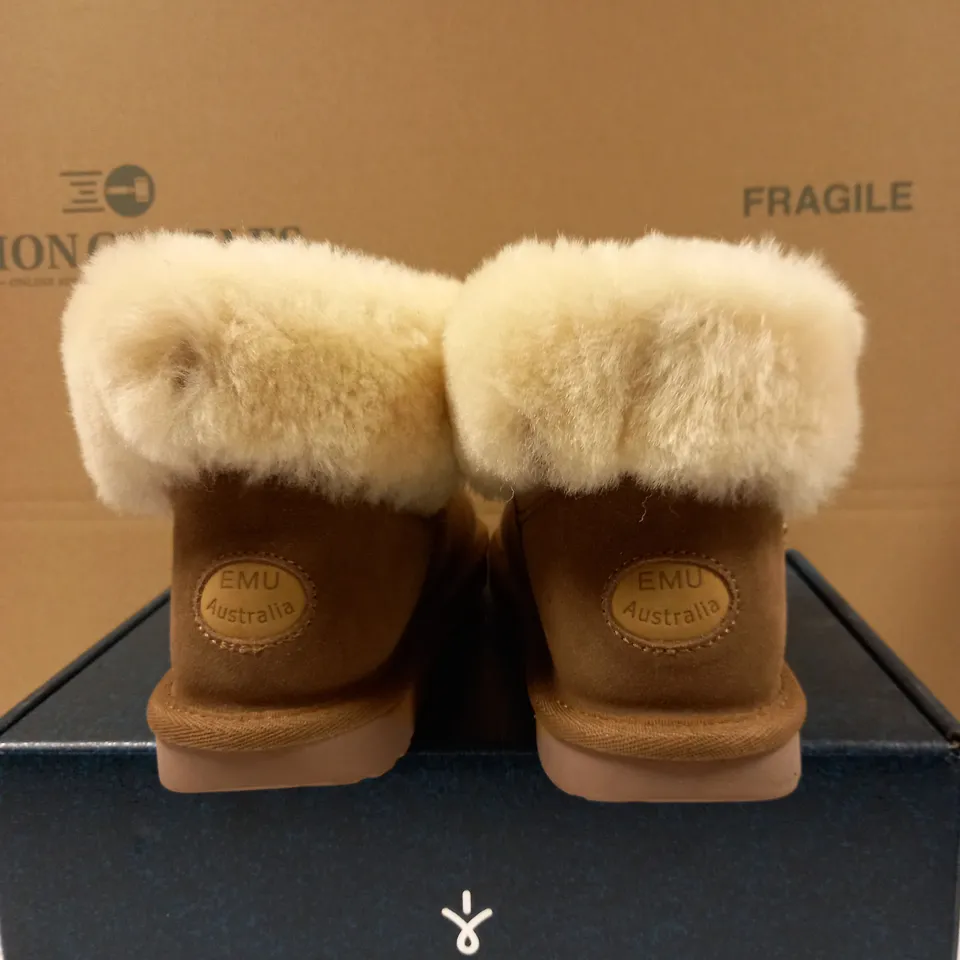 EMU AUSTRALIA BOOT SIZE 5