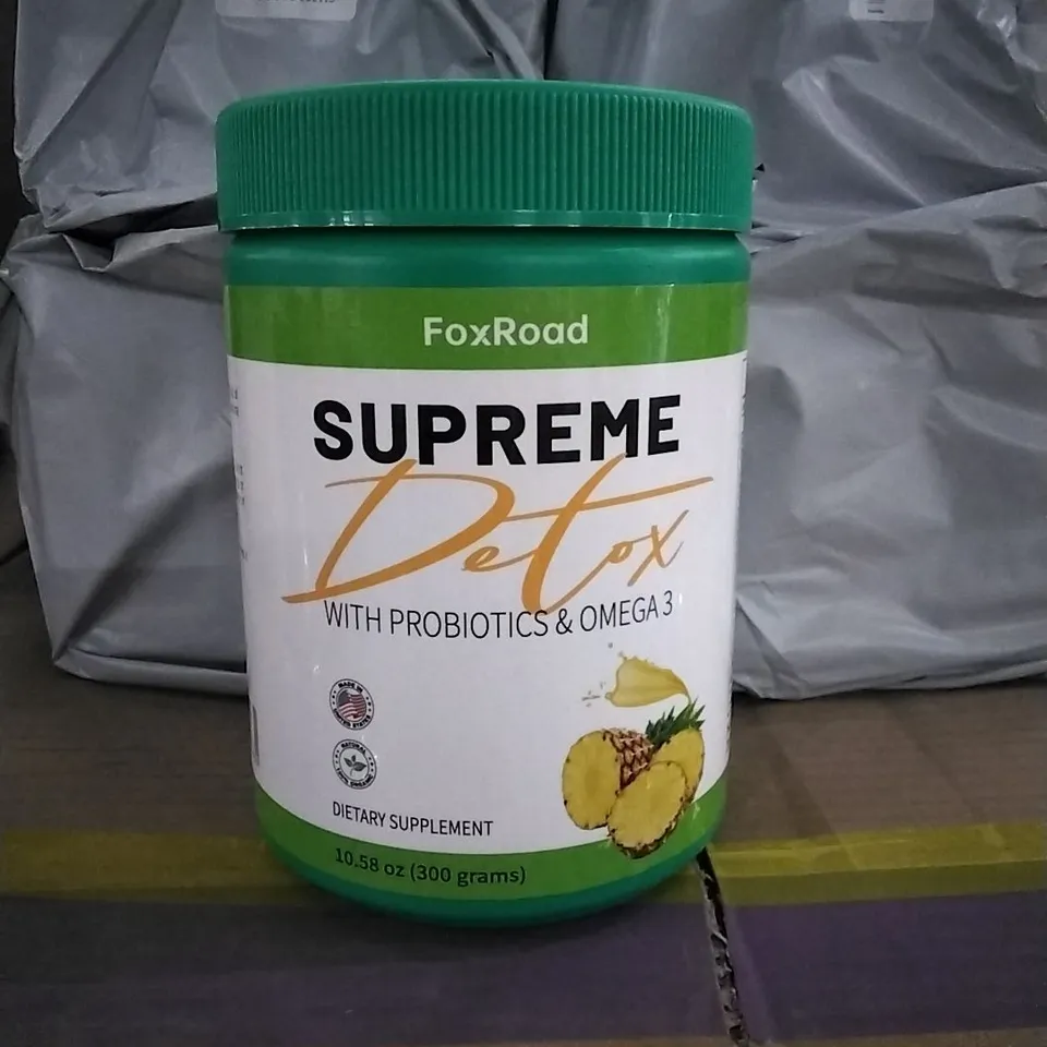 BOX OF BOXED AND BAGGED FOXROAD SUPREME DETOX WITH PROBIOTICS & OMEGA 3 - EXPIRY 09/02/2026 AND FOXROAD ENERGY CREATINE INFUSED GUMMIES- EXPIRY 01/092026 APPROX 10 IN BOX 