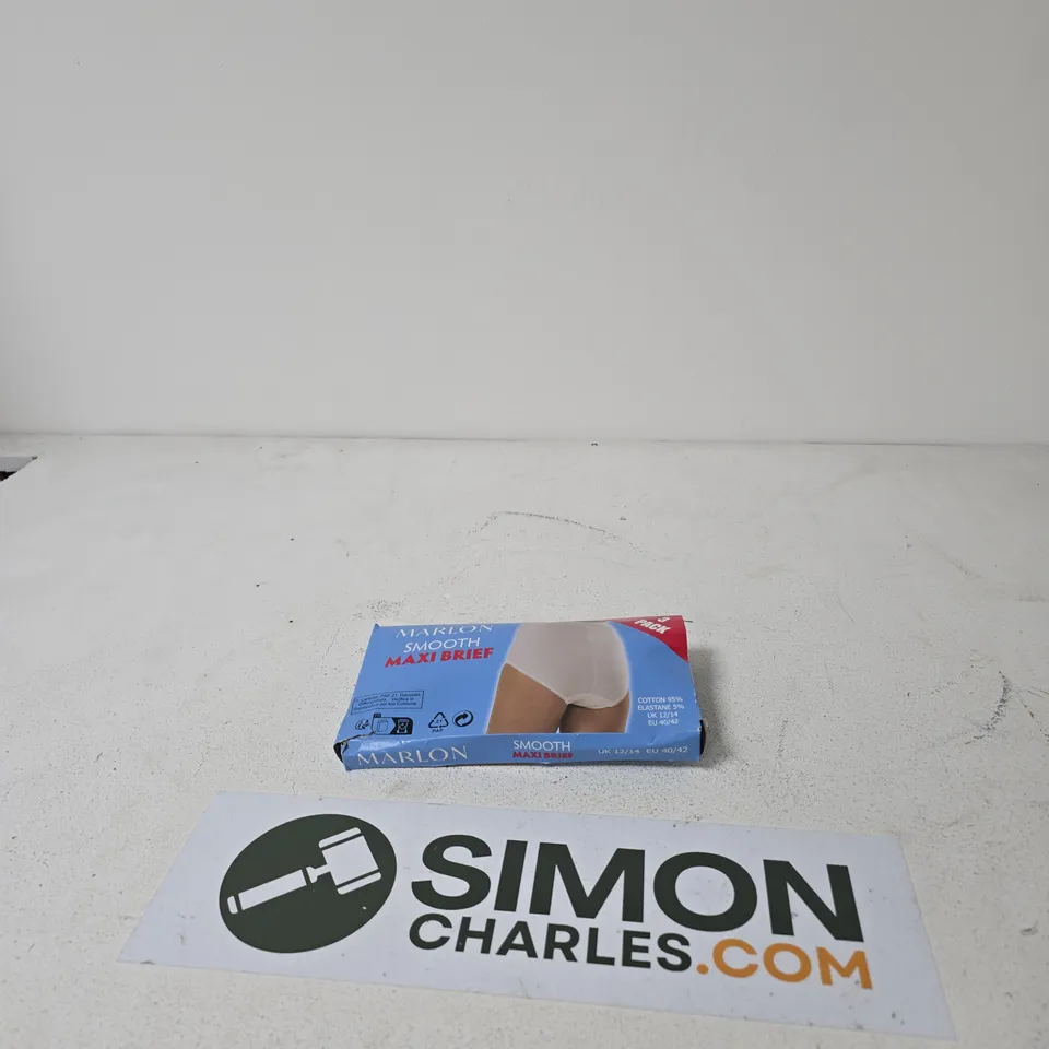 BOX OF APPROXIMATELY 20 ASSORTED ITEMS INCLUDING INTERIOR DEHUMIDIFIER AND MARLON SMOOTH MAXI BRIEF