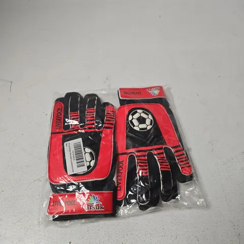 LIVERPOOL KIDS GOALKEEPER GLOVES – RED/BLACK, PACKAGED 