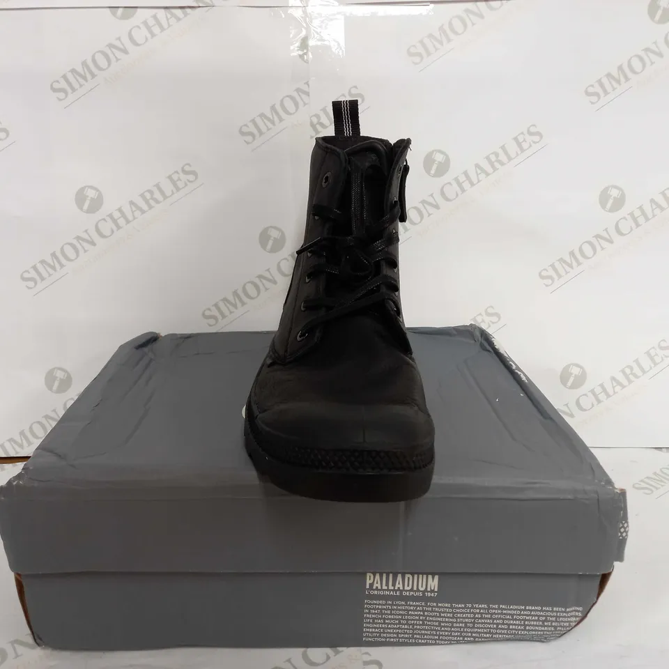 L'ORIGINALE PALLADIUM DEPUIS 1947 PAMPA BLACK BOOTS - UK 11