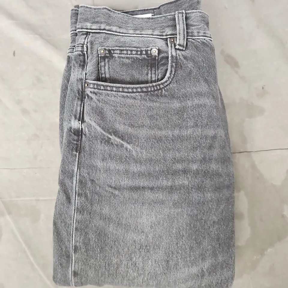 ZARA JEANS IN DARK GREY SIZE EU 40