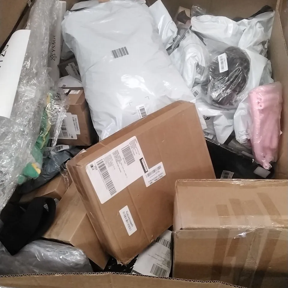 PALLET OF PHONE CASES, SCREEN PROTECTORS, KITCHENWARE ETC