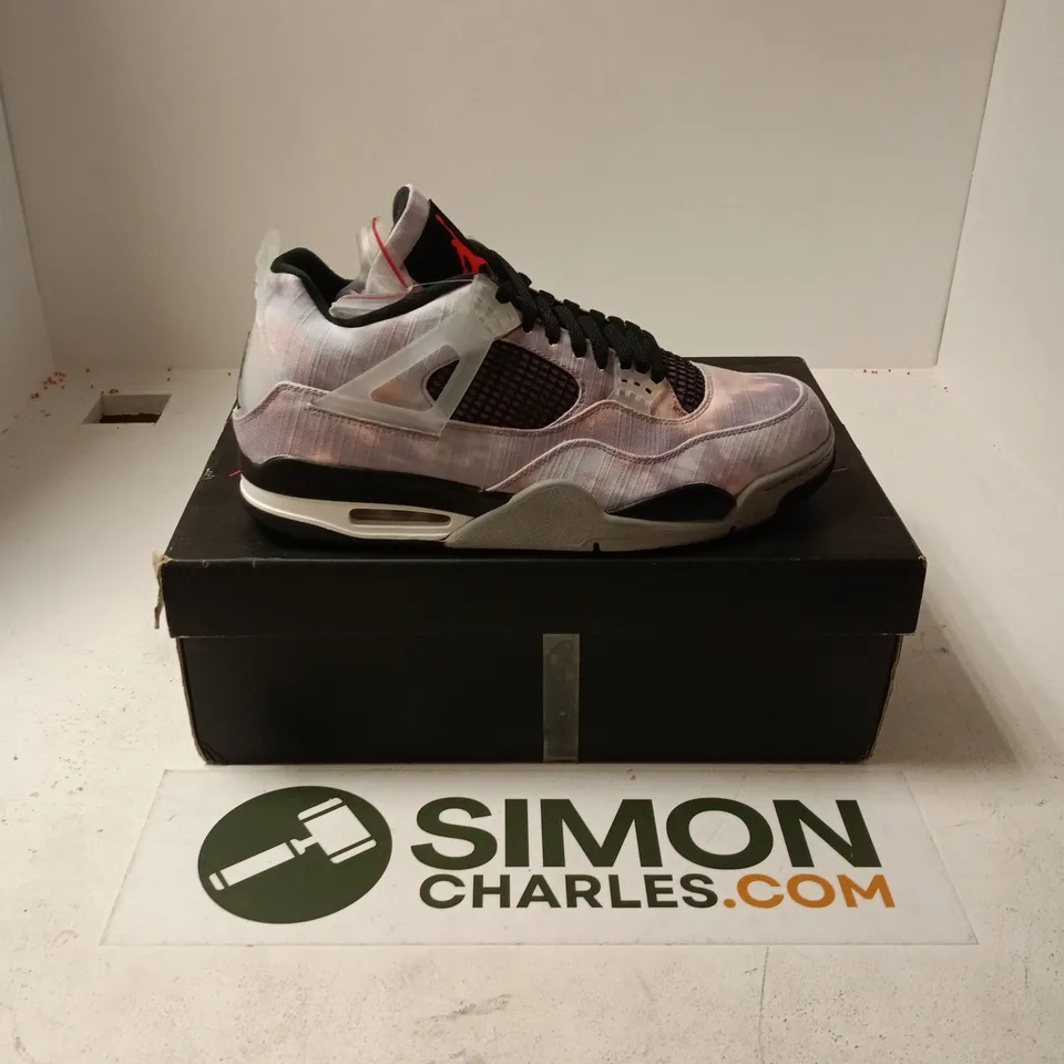 BOXED PAIR OF NIKE AIR JORDAN 4 RETRO SE TRAINERS IN AMETHYST WAVE - UK 10.5