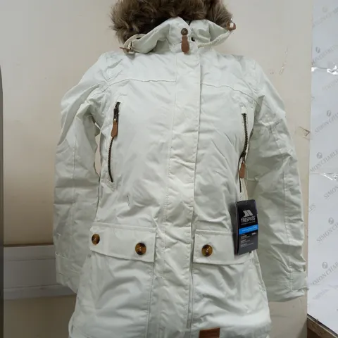TRESPASS ZIP UP COAT IN WHITE - SMALLL