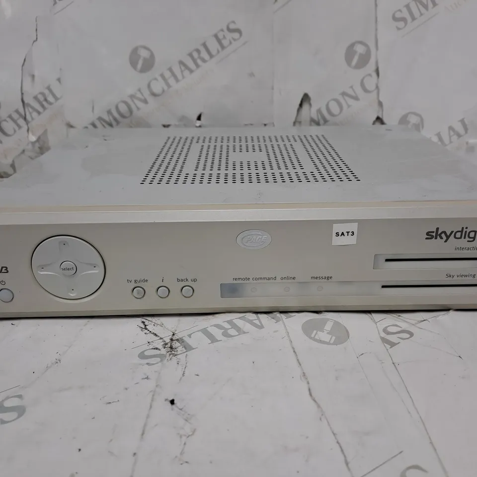 SKY DIGIBOX NO CABLES