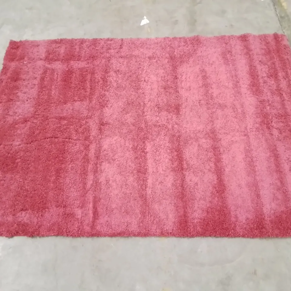 QUALITY DESIGNER AREA RUG // APPROX SIZE: 160 X 230 cm