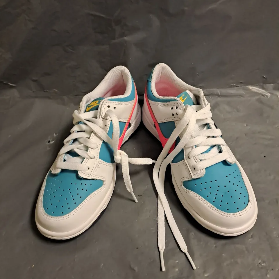 PAIR OF NIKE KIDS DUNK LOW IN DUSTY CACTUS/THUNDER BLUE SIZE UK 4.5