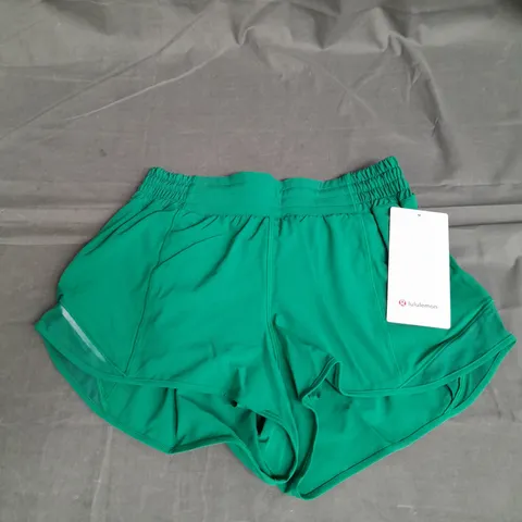 LULULEMON HOTTY HOT HR SHORT 2.5" LINED IN GREEN SIZE 6