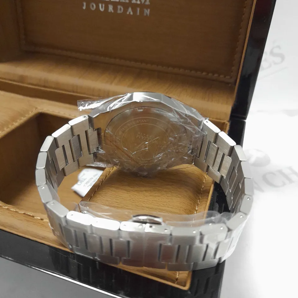 WILLIAM JOURDAIN DETAIL BEZEL TRIPLE DIAL BLUE-GREY FACE BRACELET STRAP WATCH