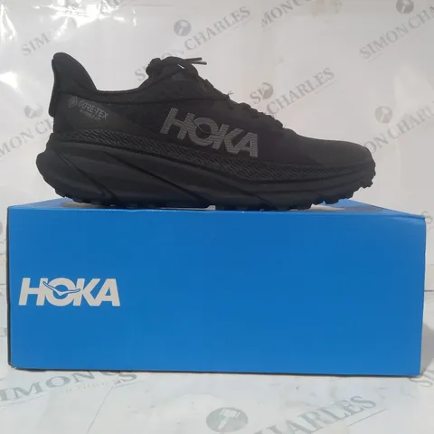 BOXED PAIR OF HOKA CHALLENGER ATR 7 GTX SHOES IN BLACK UK SIZE 6.5