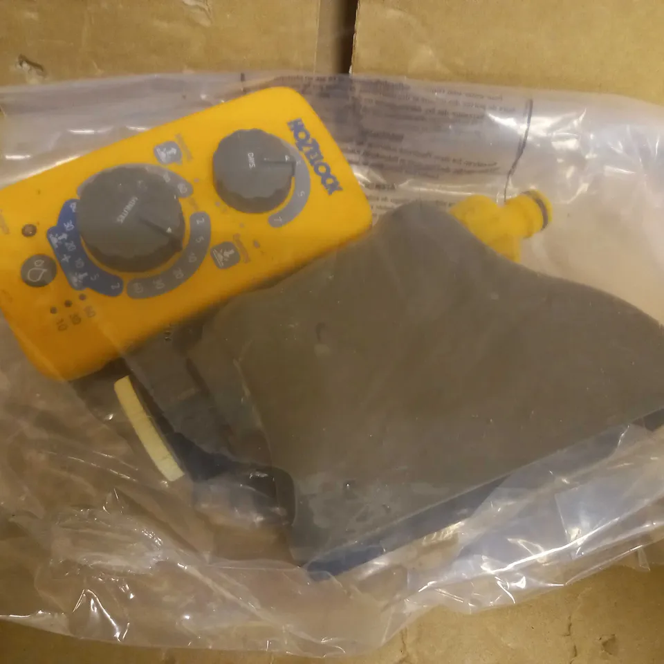 HOZELOCK 2214 0000 SENSOR CONTROLLER PLUS, YELLOW/GREY, 40X25X15 CM