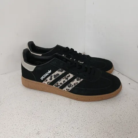 ADIDAS SPEZIAL SNEAKERS – BLACK, GUM SOLE (MEN'S) (UK 7.5)