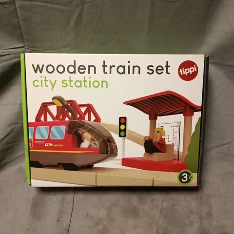 TIPPI WOODEN TRAIN SET CITY STATION – 44 PIECES (BOXED)