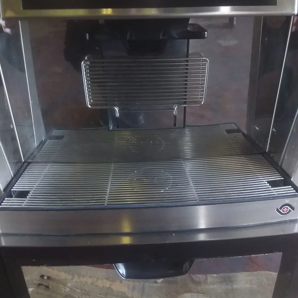 THERMOPLAN BLACK AND WHITE COFFEE MACHINE FULLY AUTO WITH BUILT IN FRIDGE 13AMP
