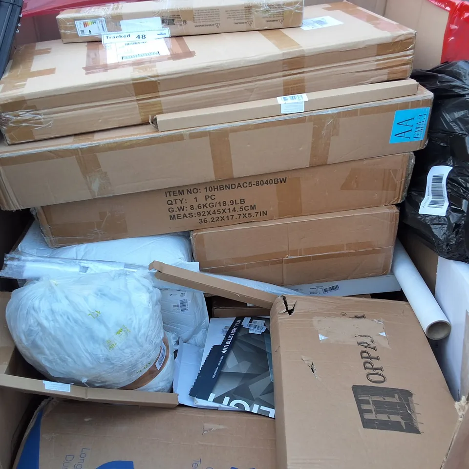 PALLET OF ASSORTED HOUSEHOLD ITEMS TO INCLUDE UNOLD PIZZA OVEN, DRUM UNIT AND BAMBOO CHOPPING BOARD 
