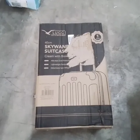 BOXED LUGG - 40CM SKYWANDER SUITCASE CREAM & BROWN