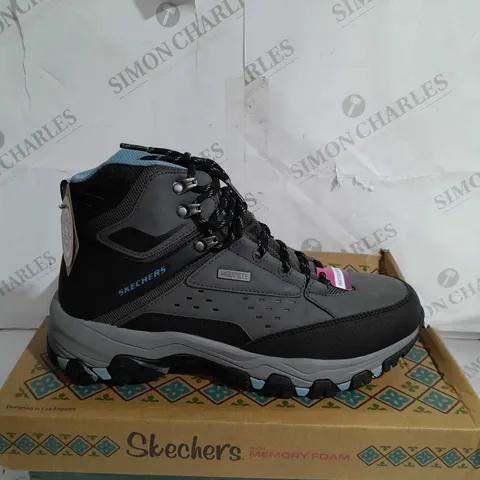 SKECHERS CHARCOAL HIKER BOOTS - SIZE 8