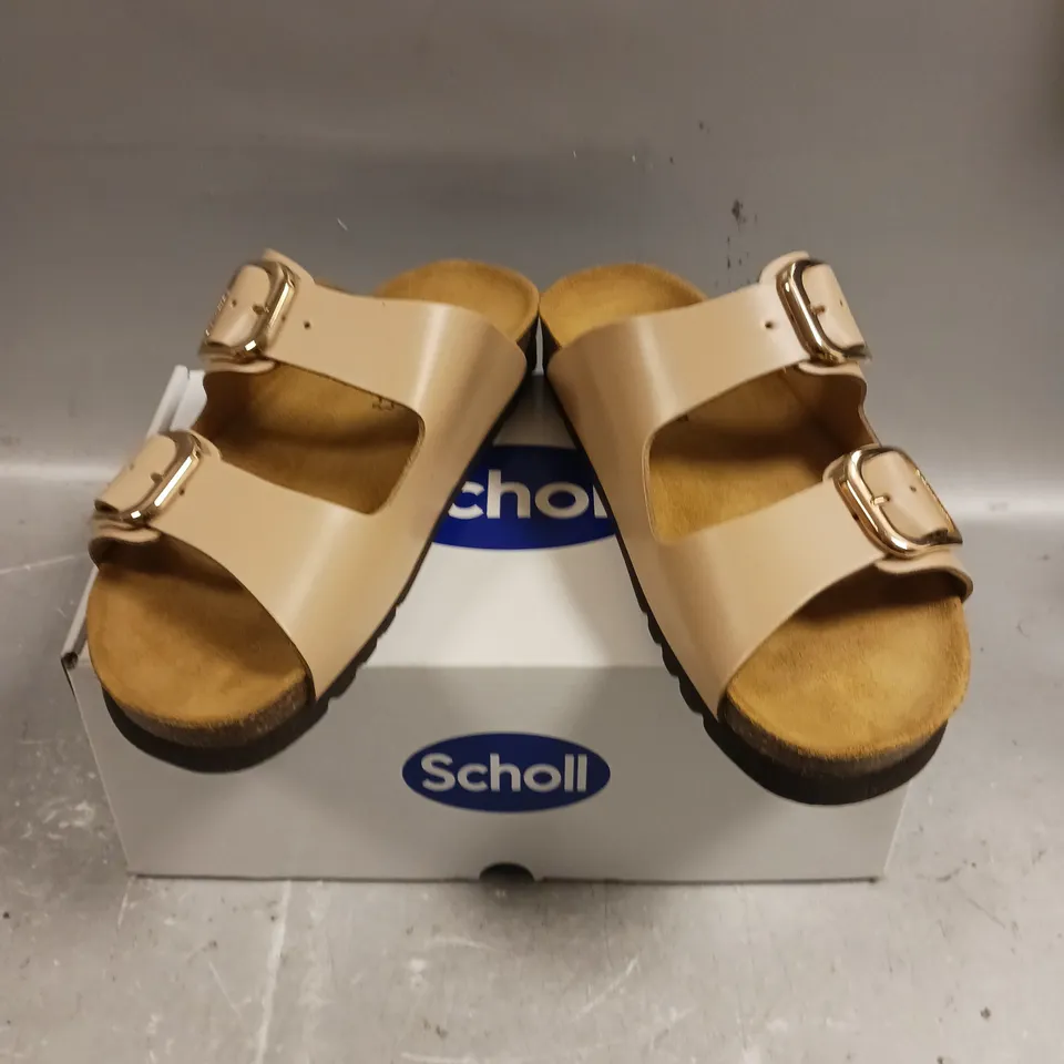 BOXED PAIR OF SCHOLL LEATHER SOFTSTEP OPEN TOE SHOES - 7