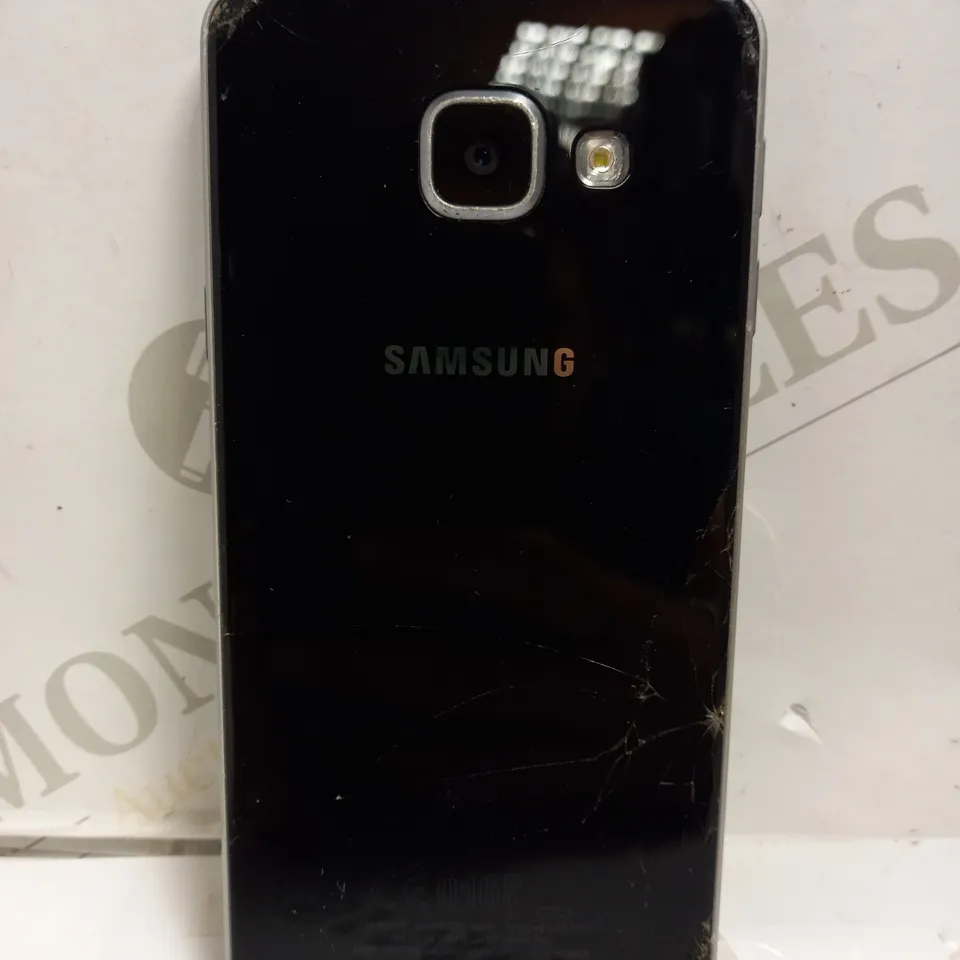 SAMSUNG GALAXY A3 