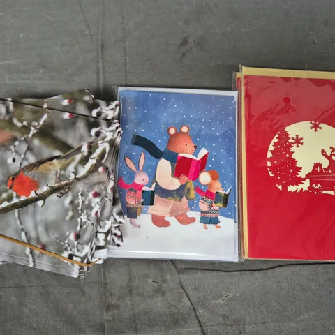 APPROXIMATELY 8 ASSORTED HOUSEHOLD ITEMS TO INCLUDE CHRISTMAS CARDS, CLEANSING WIPES, ETC