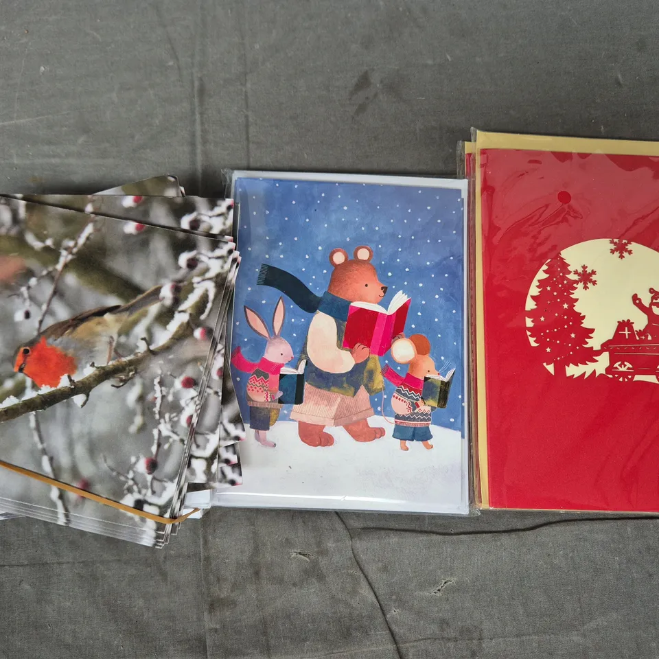 APPROXIMATELY 8 ASSORTED HOUSEHOLD ITEMS TO INCLUDE CHRISTMAS CARDS, CLEANSING WIPES, ETC