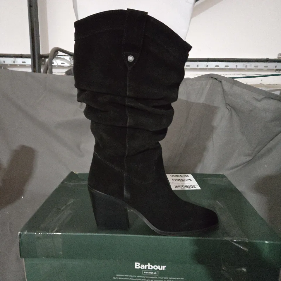 BOXED PAIR OF BARBOUR COREY WESTERN HEEL KNEE HIGH BOOTS - BLACK - SIZE 39 RRP £199.99